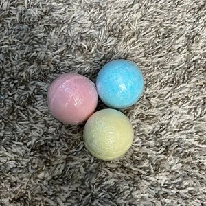 Three pack of different scented ICEE bath bombs